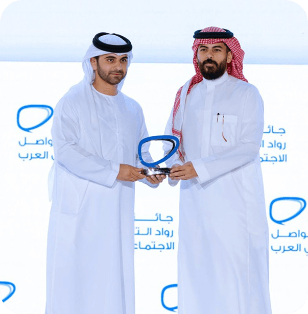 جائزة رواد التواصل الإجتماعي العرب